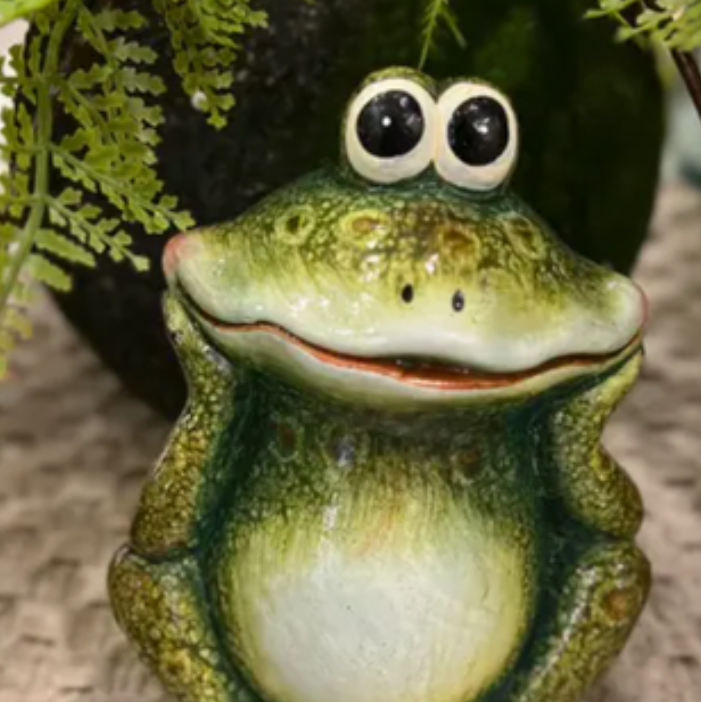 Ribbit the Frog Statue