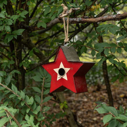 Red Star Shaped Metal Birdhouse