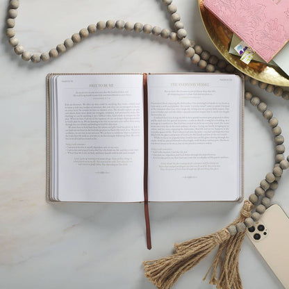 10 Minutes with God for Women Daily Devotional - Faux Leather