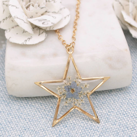 Dried Flower Star Pendant Necklace